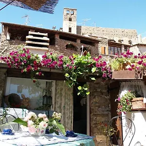 https://le-petit-chateau.hotelitalianriviera.com